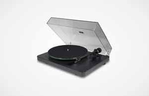 NAD C588 Platenspeler